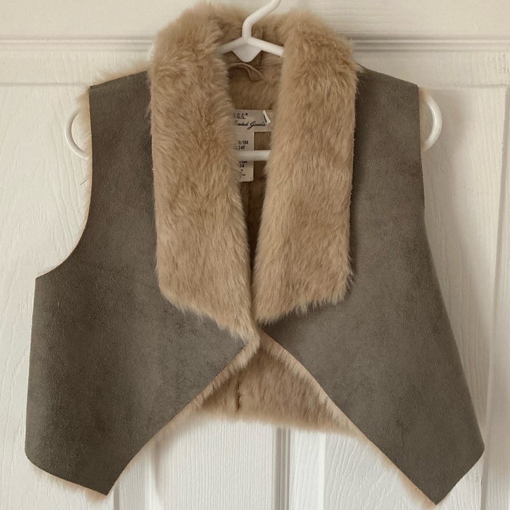 H&M Kids L.O.G.G. Sz 2-4 Faux Fur Vest